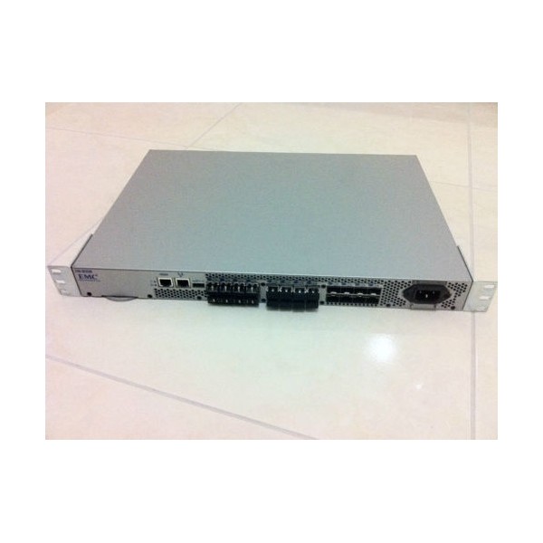 Switch EMC 100-652-541 24 Ports Fibre Channel 0