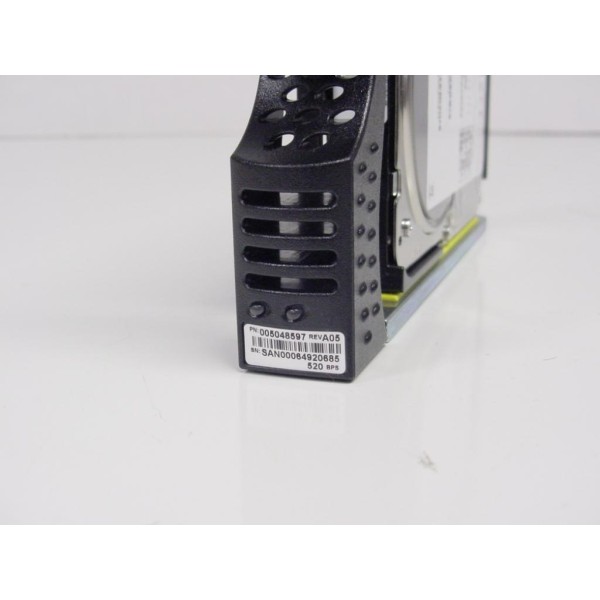 Disque Dur EMC 5048597 Fibre Channel 3.5" 10Krpm 300 Gigas