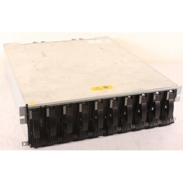 Used disk array IBM 3542-2RX serveur-occasion.com